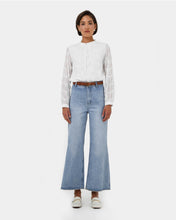 Load image into Gallery viewer, Amalie Wide Leg Jeans
