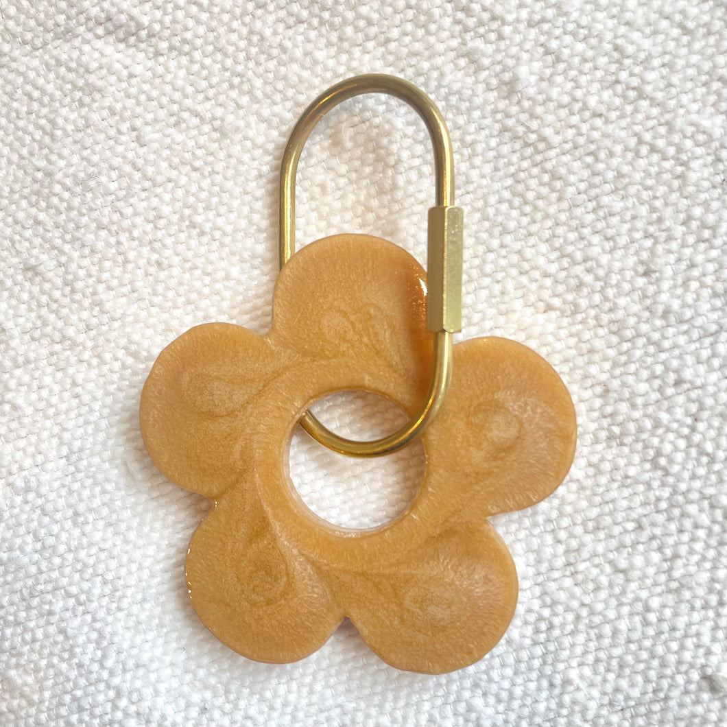 Handmade Daisy Keyring | Caramel